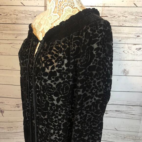 NWT Go Silk velvet floral sheer tasseled top, smocked, ruffled collar size small - Picture 9 of 12